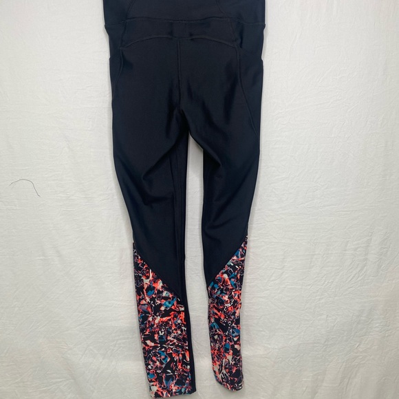 NWT Leggings Under Armour Size Small ,Black color /various colors - Picture 2 of 5